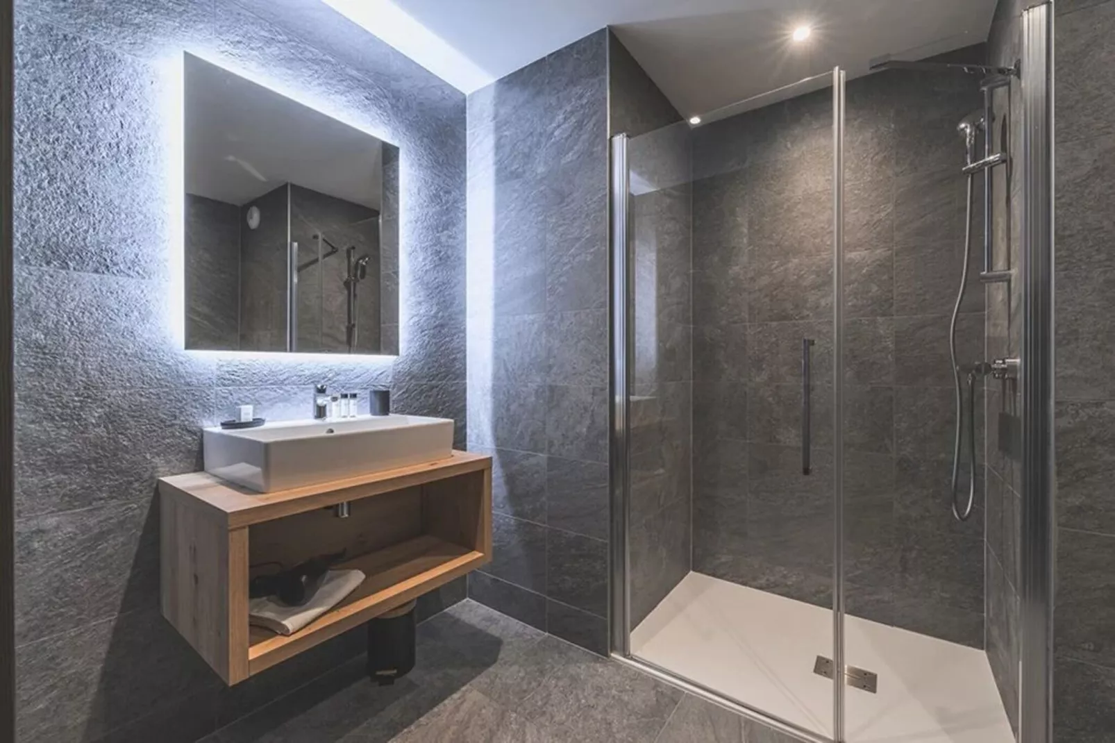 PLAN PEISEY Le Quartz A48S-Badkamer