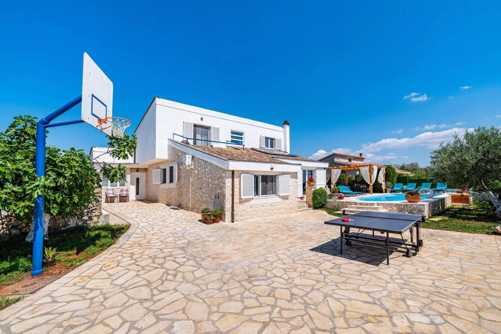 Sea view Villa Elia-Buitenkant zomer