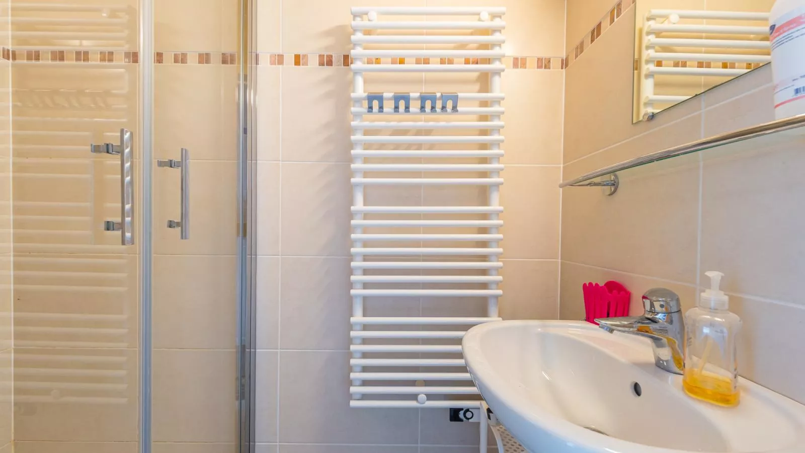 Reno - 0701-Badkamer