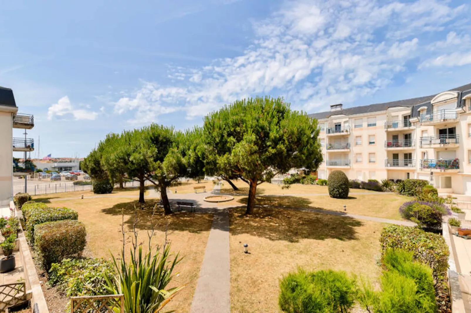 Appartements à Les Sables d'Olonne-Niet-getagd