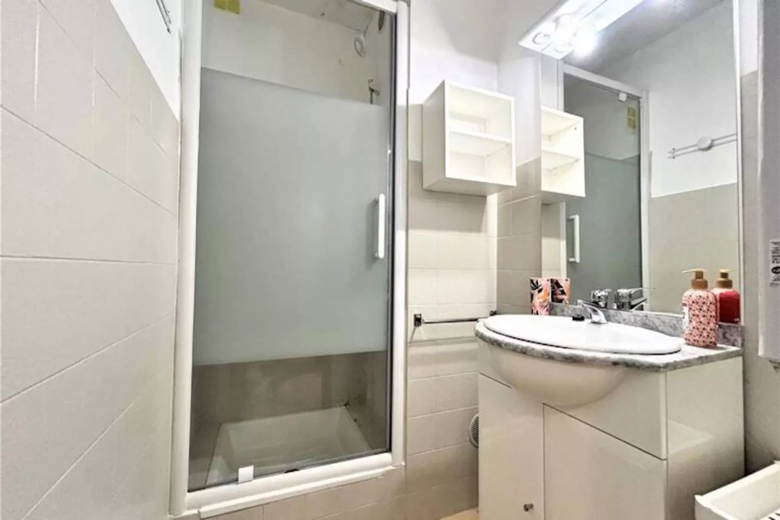 Résidence Flore-Niet-getagd