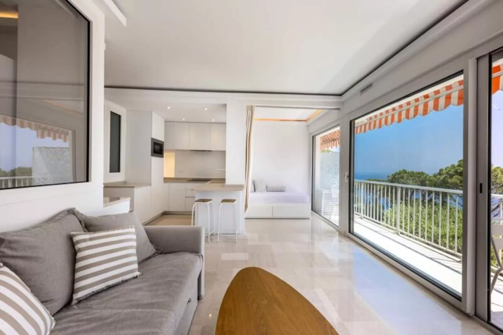 06db Magnifique Appartement Vue Incroyable Mtboron-Niet-getagd