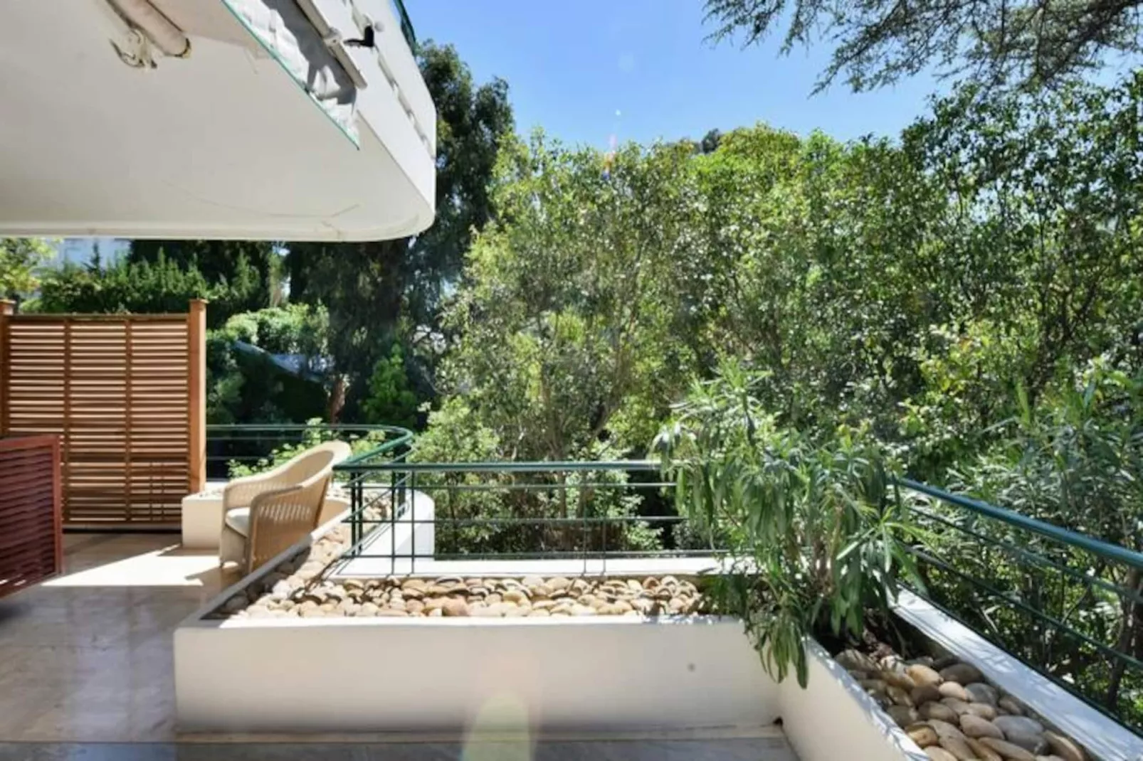 Résidence 4p Avec Grande Terrasse Et Piscine-Niet-getagd