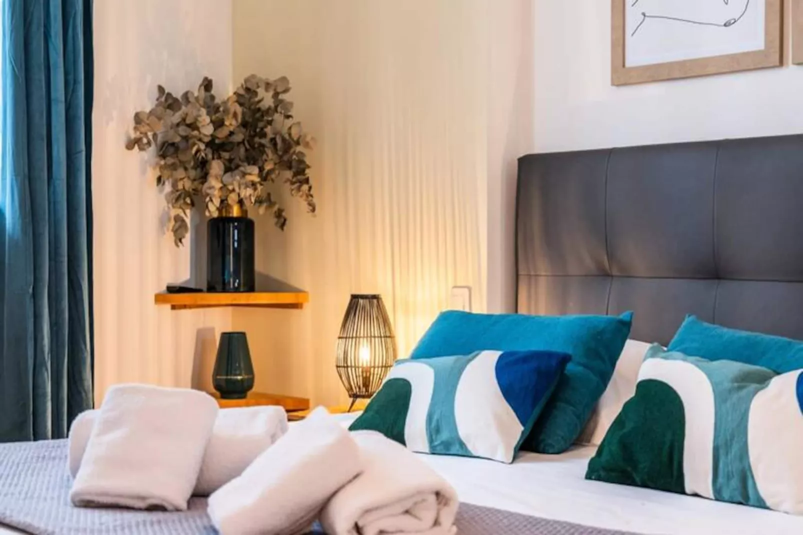 Résidence 3p Avec Terrasse Vue Mer, Face Au Martinez-Niet-getagd