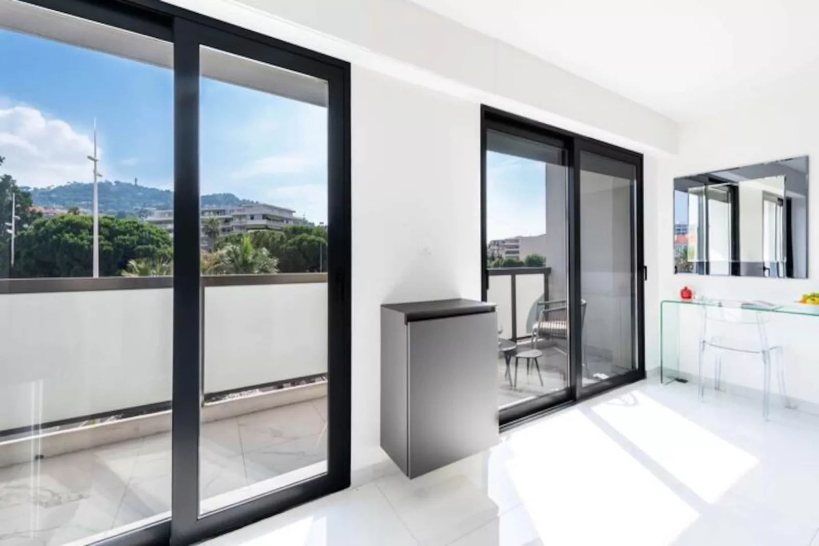 Résidence 2p Traversant, Centre Cannes, Rue D&rsquo;antibes-Niet-getagd