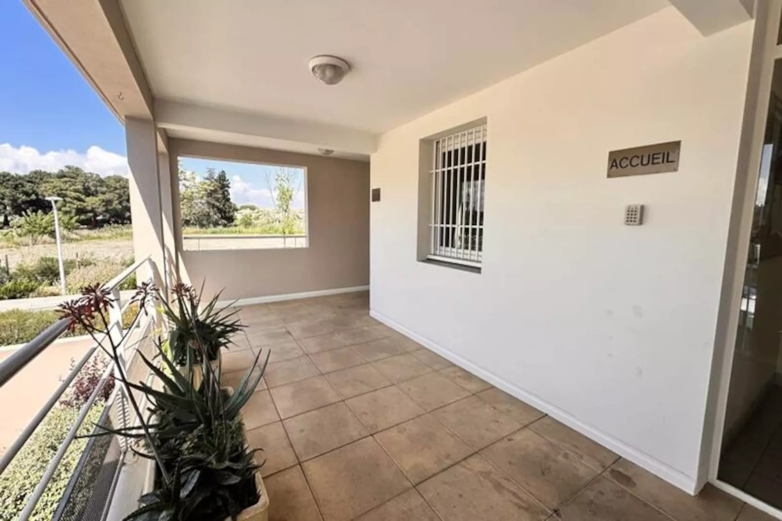 Résidence Le Mayflower - Appartement Cosy Dans R&eacute;sidence De Standing Avec Piscine-Niet-getagd