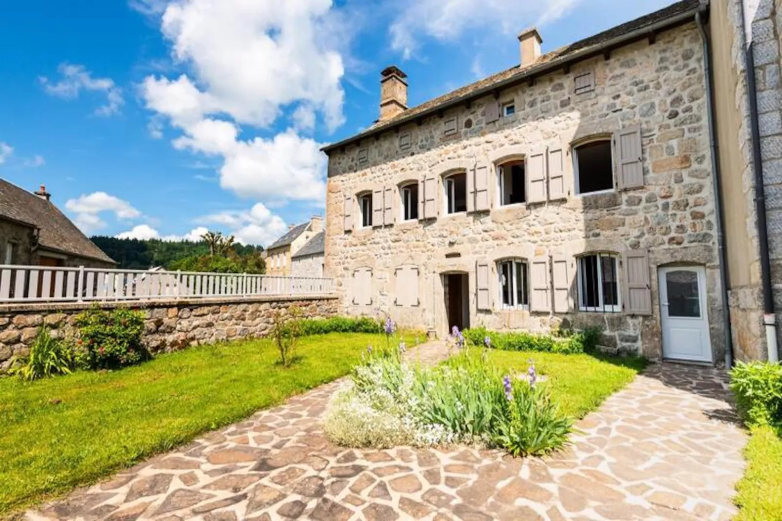 Gîte Violette d'aubrac 3/5 personnes-Niet-getagd