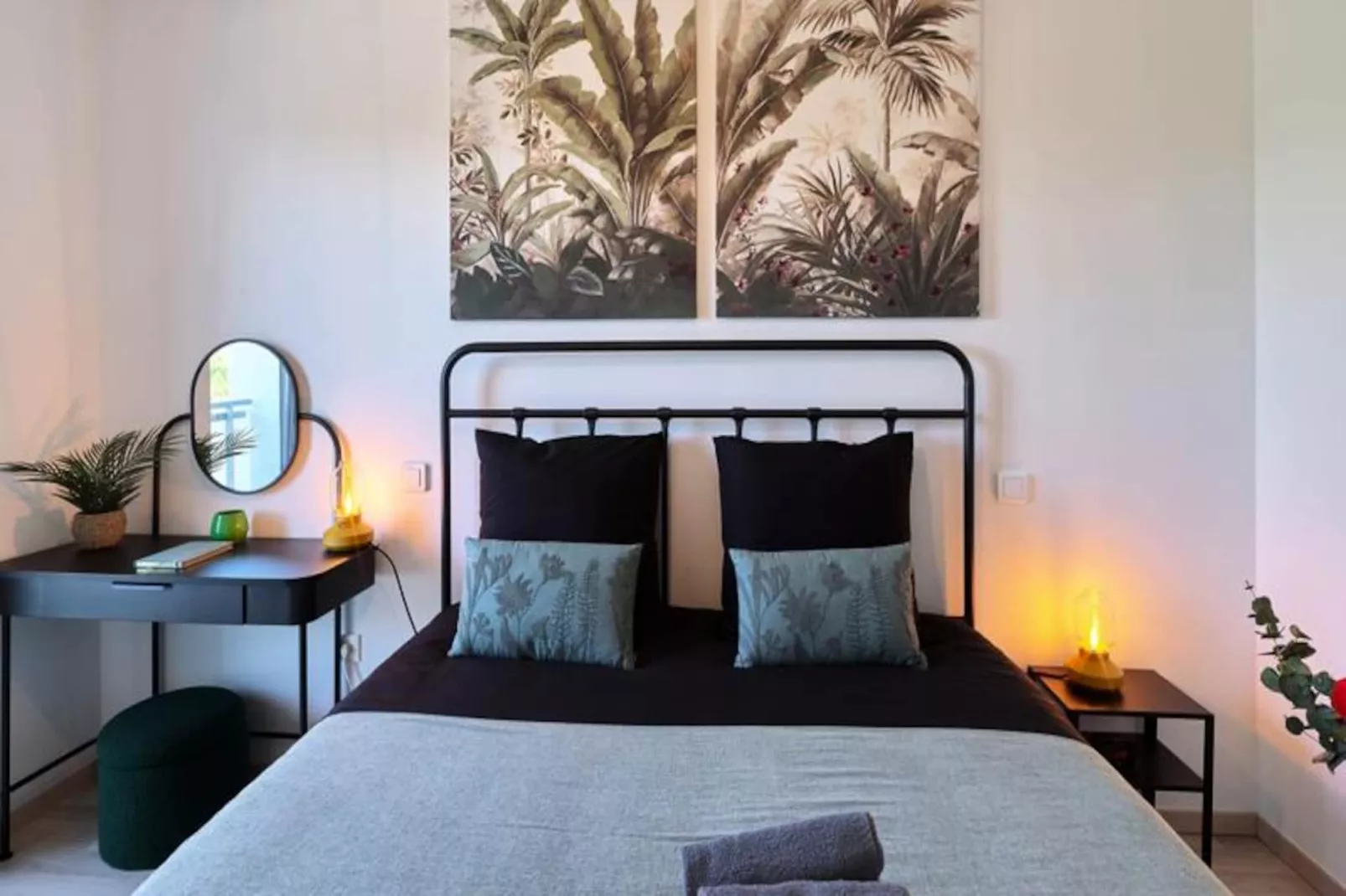 Dans Les &eacute;toiles - 2 Chambres Proche Centre Ville Avec Parking Inclus-Niet-getagd