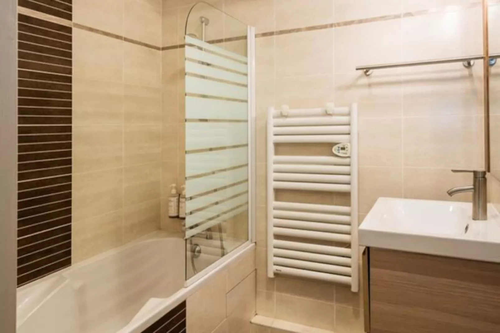 Les Chalets D'adrien-Niet-getagd