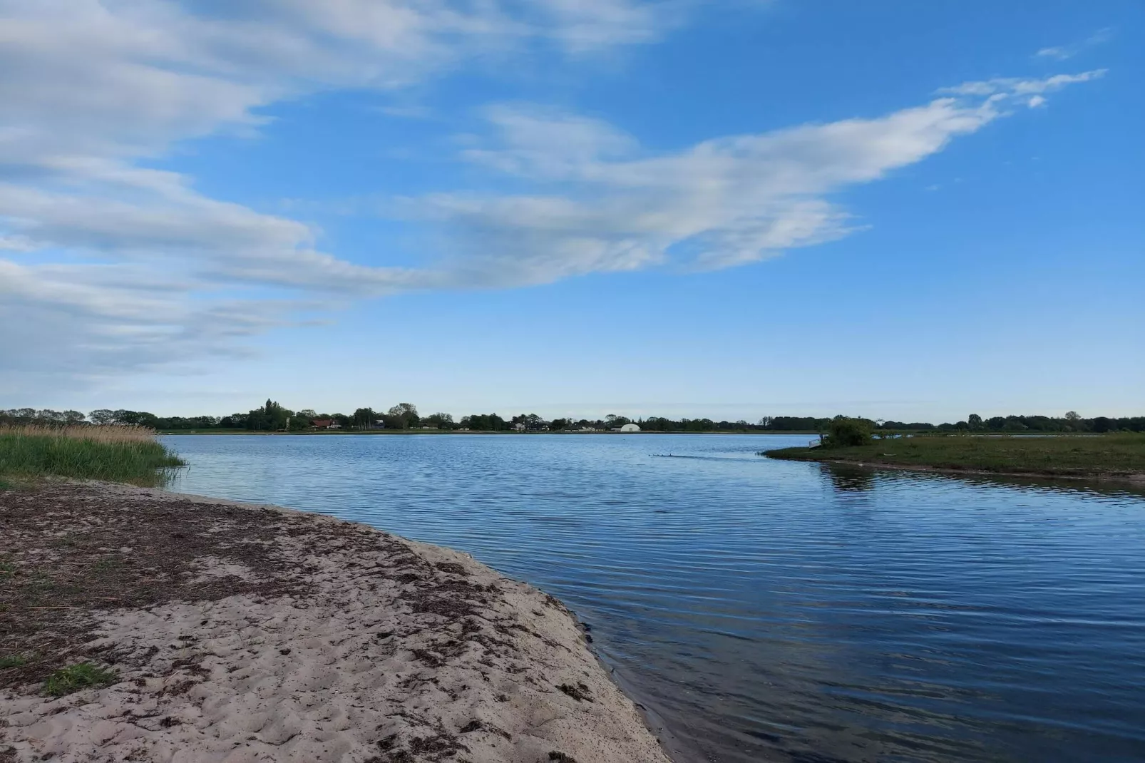 Kustcharme in Boged-By Traum-Waterzicht