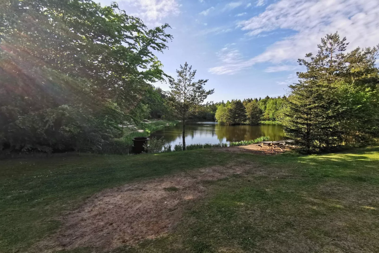 Rustig toevluchtsoord met Spa -- By Traum-Waterzicht