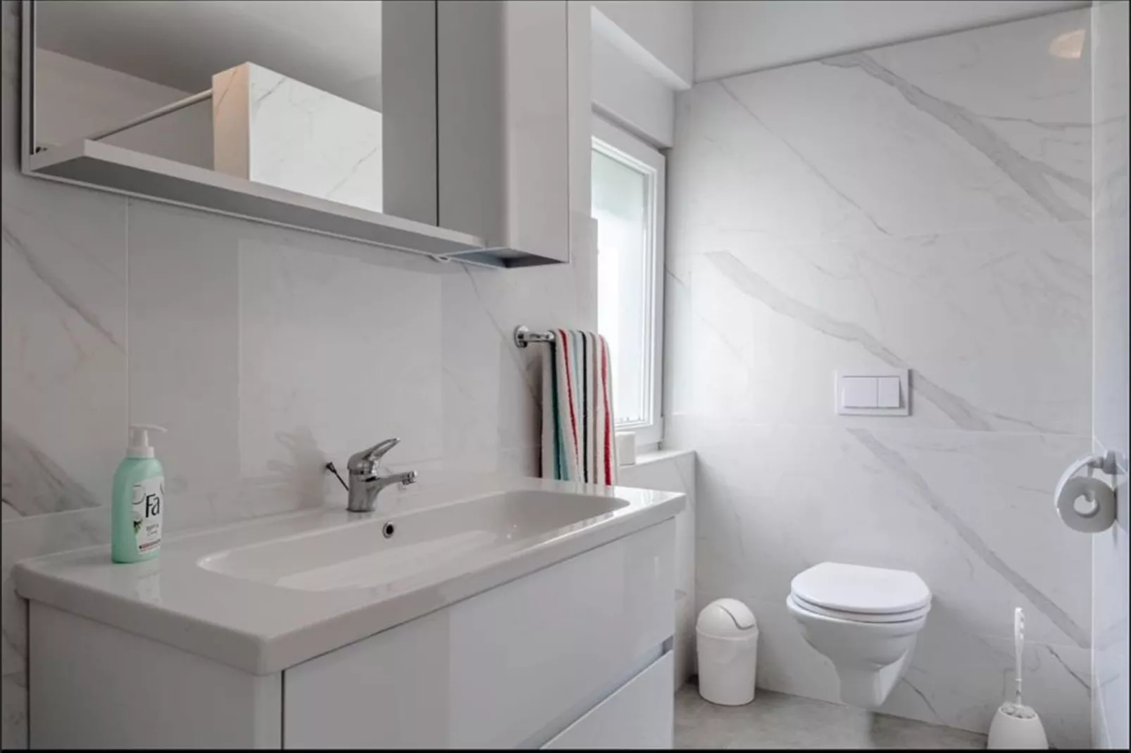 Holiday home Stipe, Vrsi-Mulo bei Nin-E12/Ferienhaus 180qm/12 pax-Badkamer