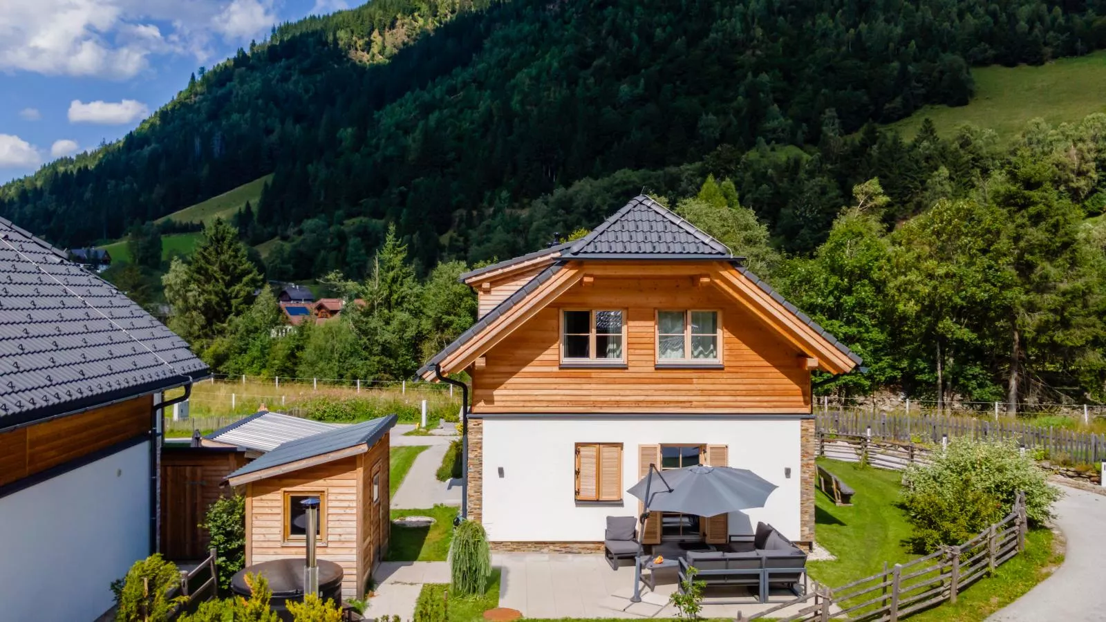 Donnersbach Lodge-Buitenkant zomer