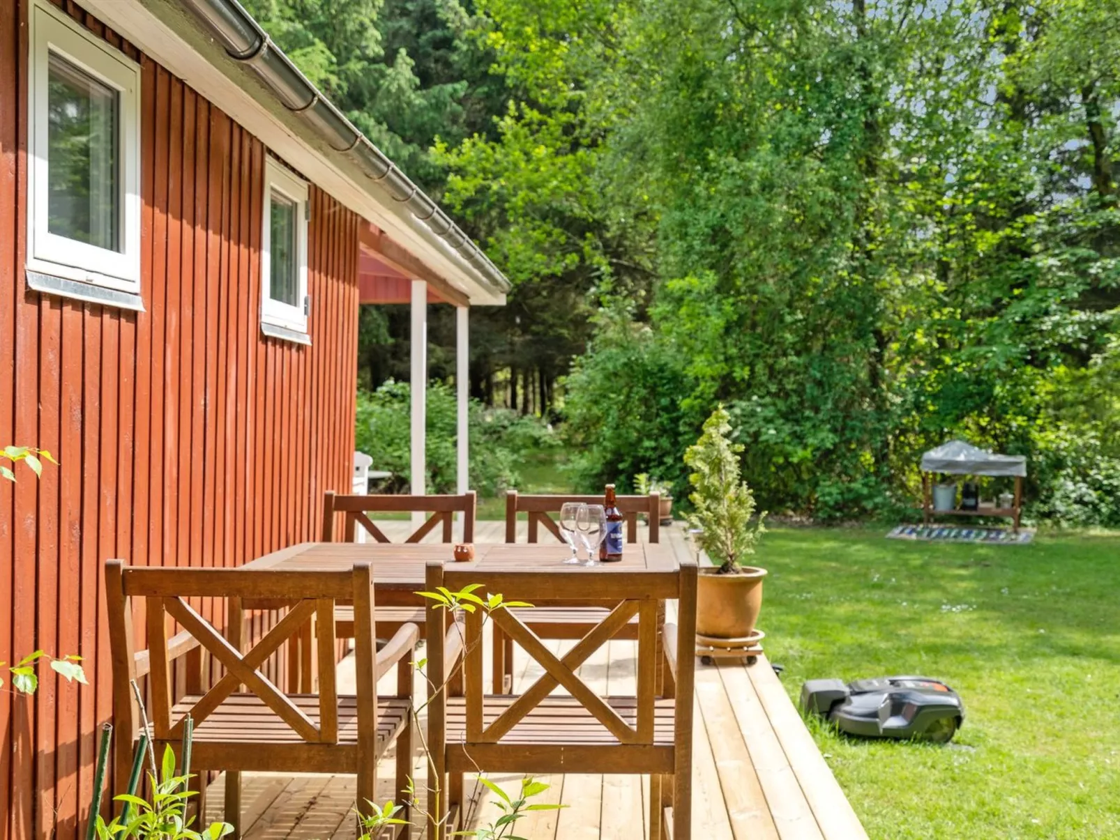 "Deik" - 2km to the fjord-Buiten