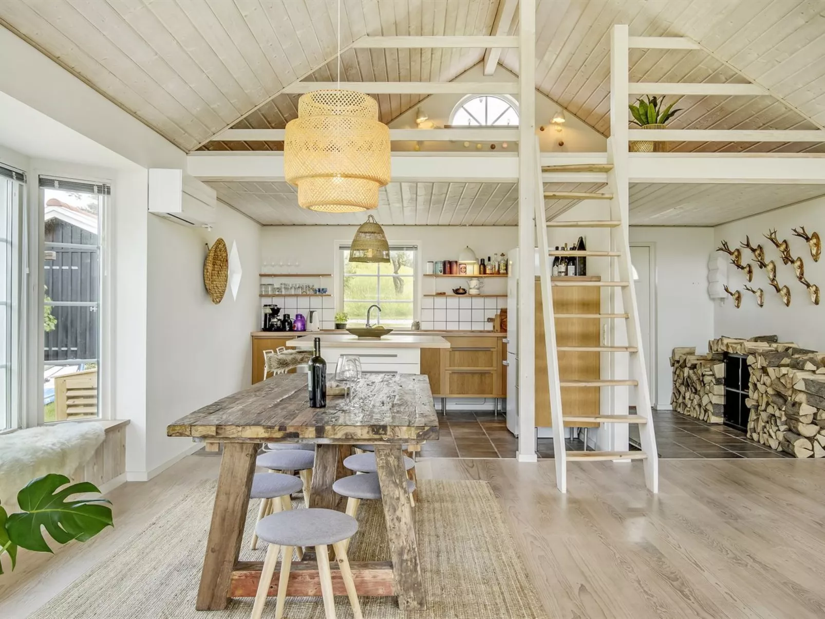 "Bernadete" - 50m to the fjord-Binnen