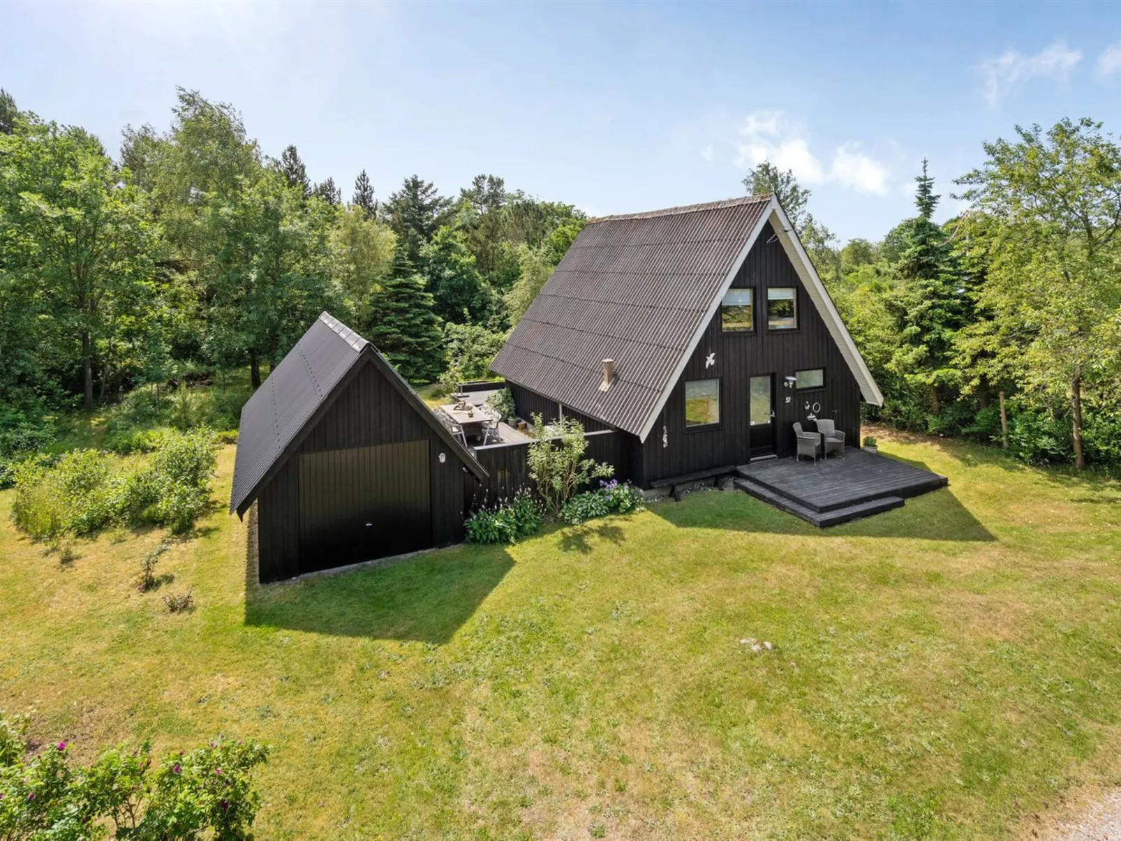 "Jütte" - 2km to the fjord-Buiten