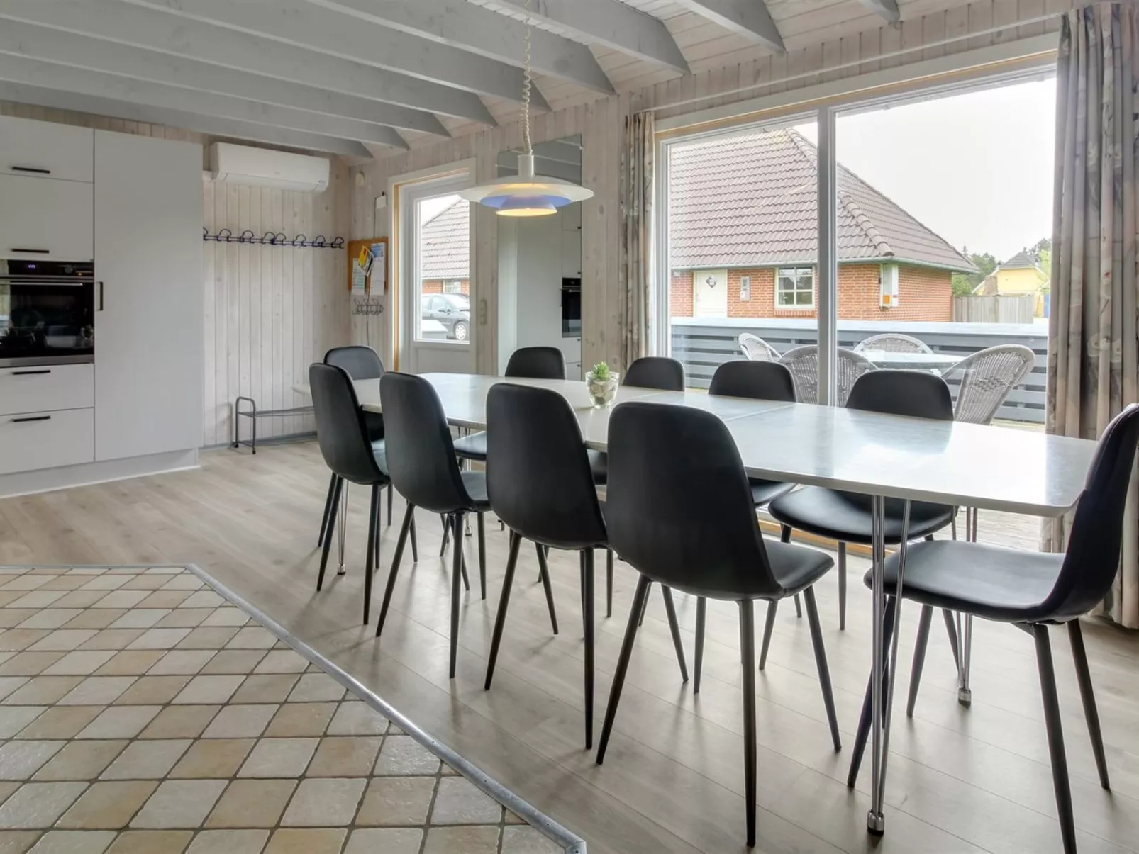 "Sunita" - 2.8km from the sea-Binnen