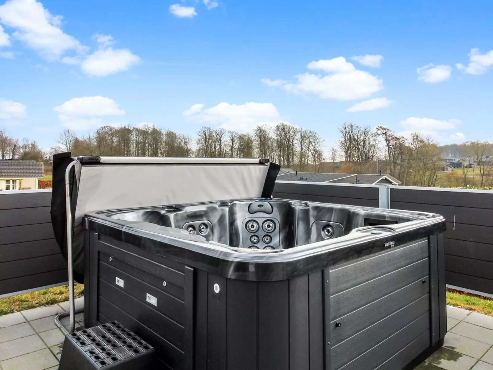 "Yakari" - 300m from the sea-Binnen