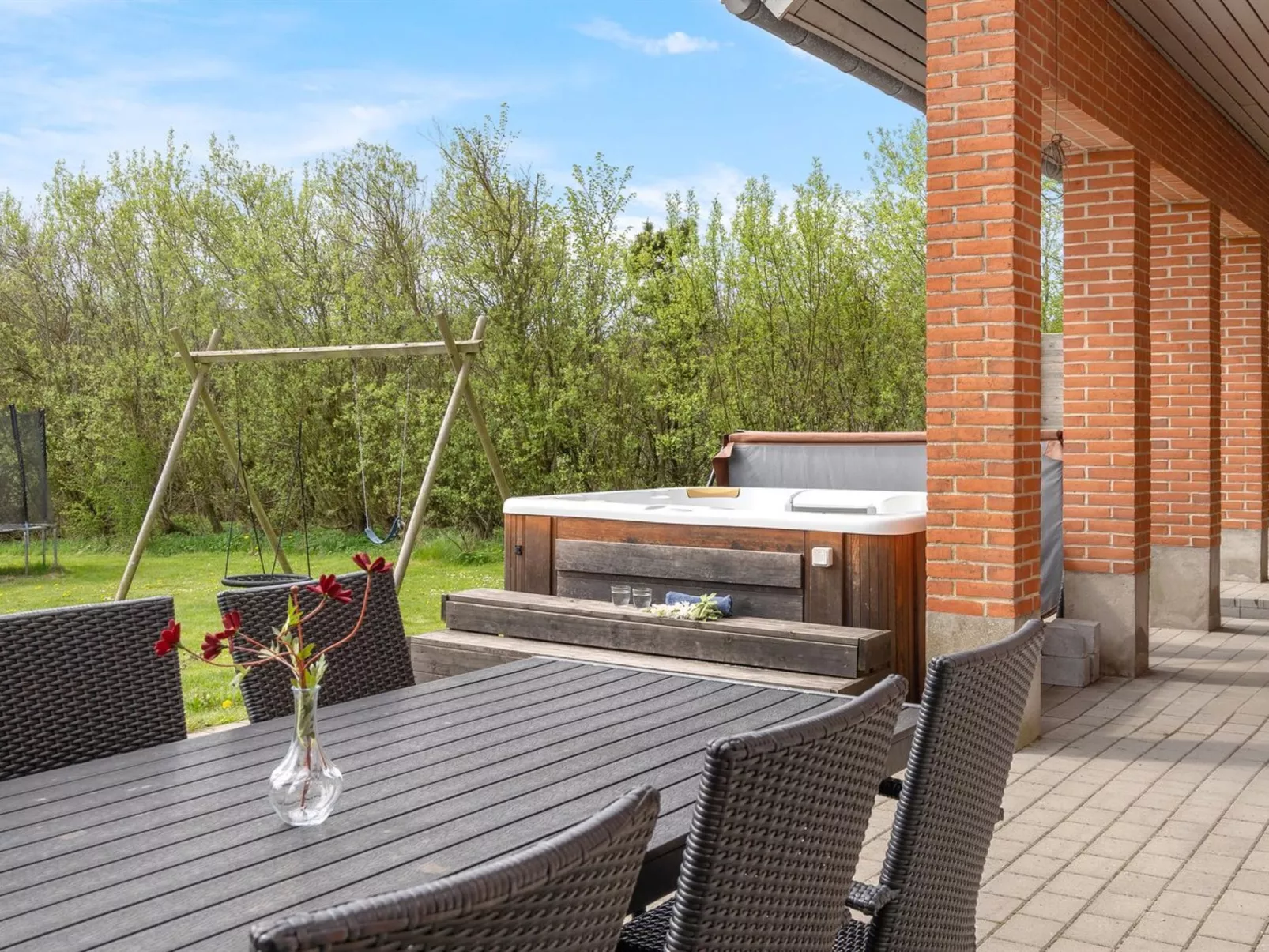 "Markhild" - 300m to the fjord-Buiten