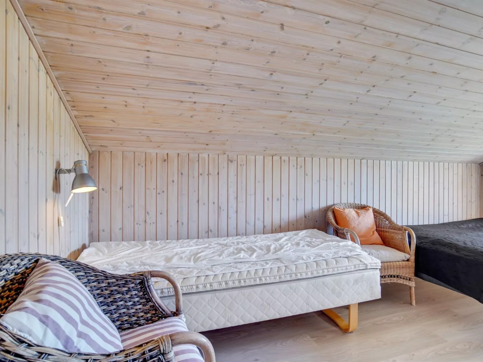 "Hermund" - 110m from the sea-Binnen