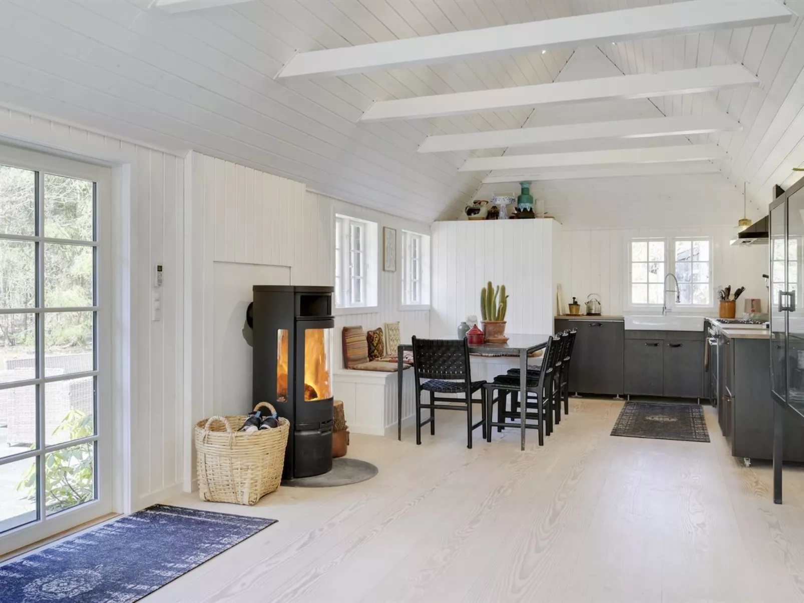 "Venko" - 2.6km from the sea-Binnen