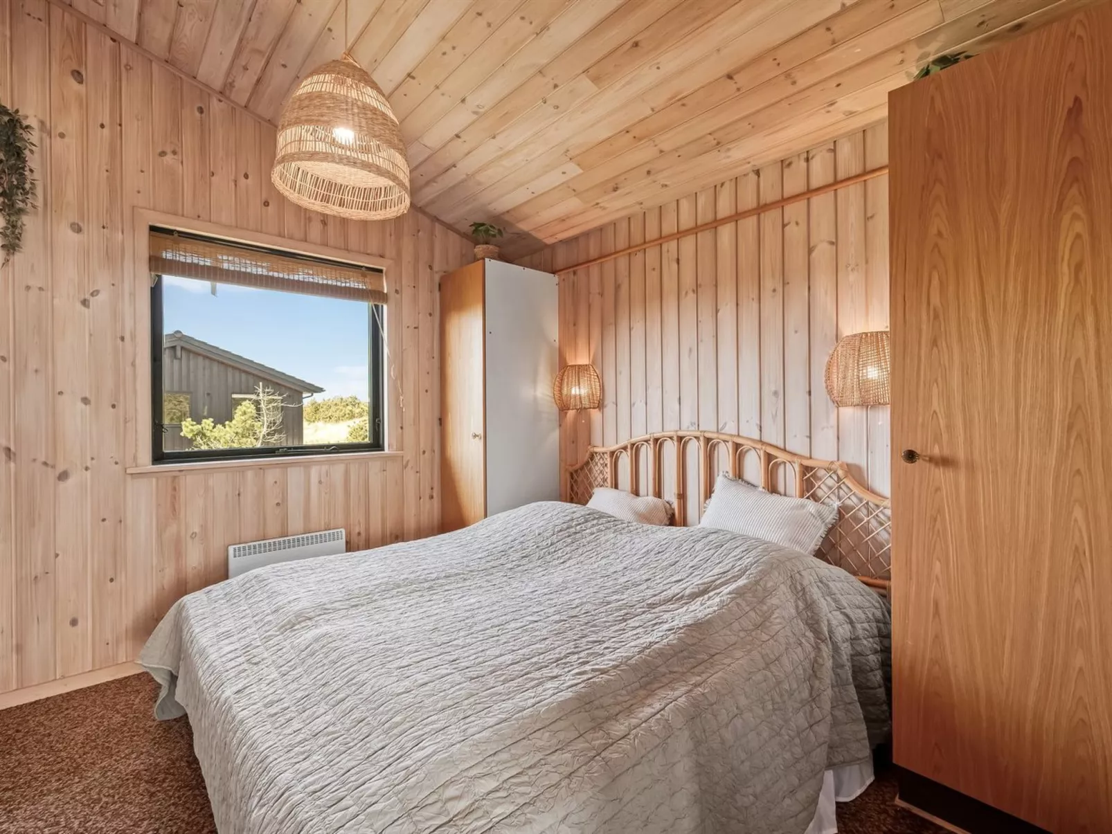 "Brunkil" - 500m from the sea-Binnen