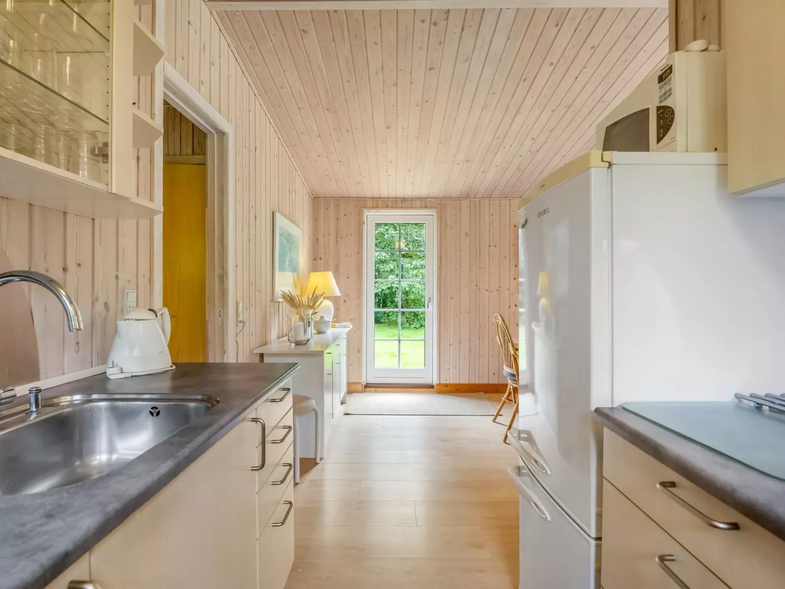 "Tineke" - 200m from the sea-Binnen