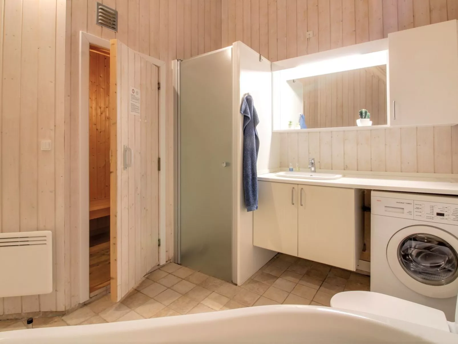 "Almina" - 1km from the sea-Binnen