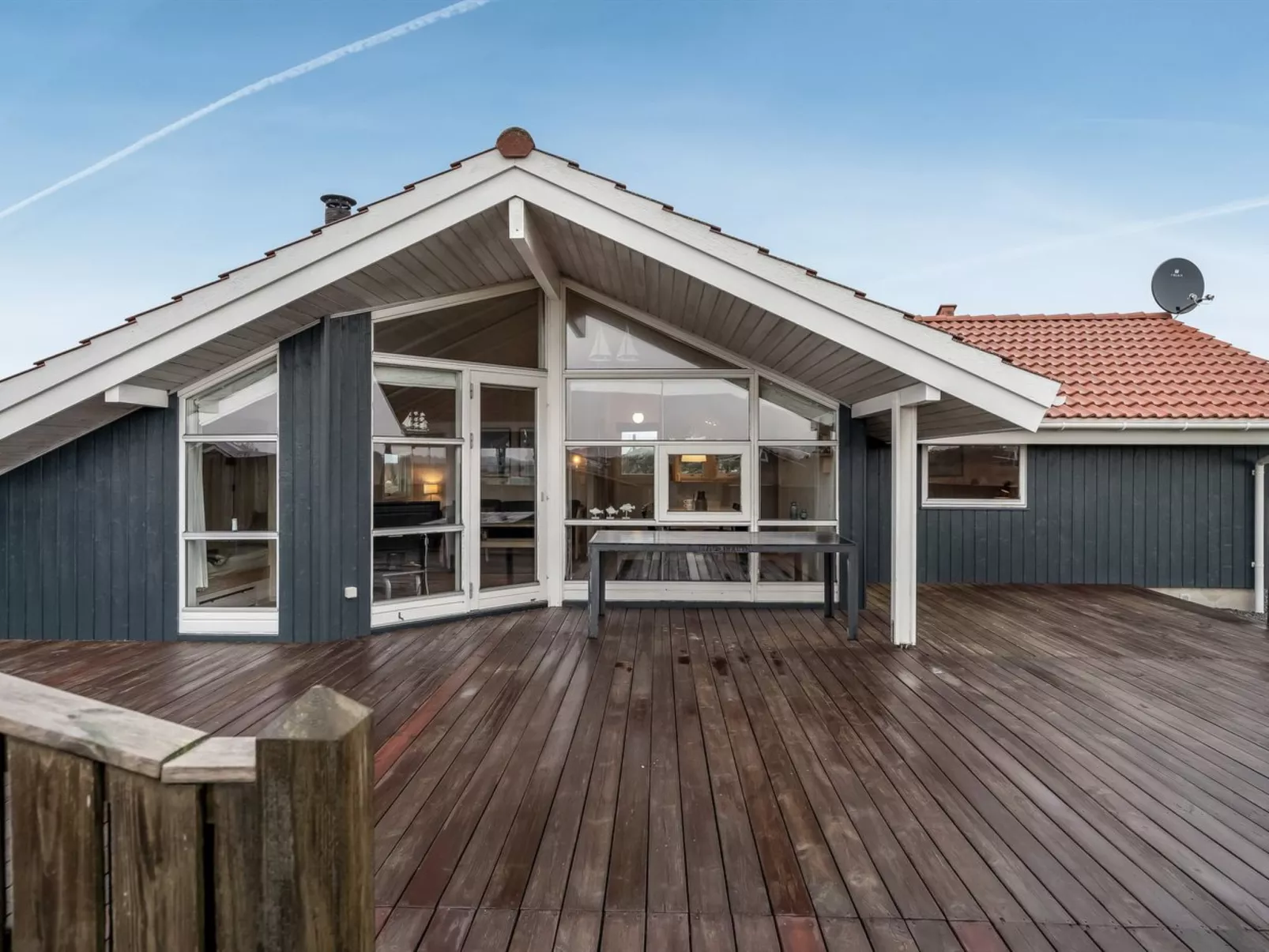 "Kiran" - 200m from the sea-Buiten