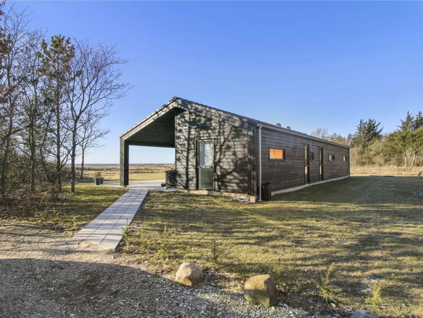 "Tindra" - 30m to the fjord-Buiten