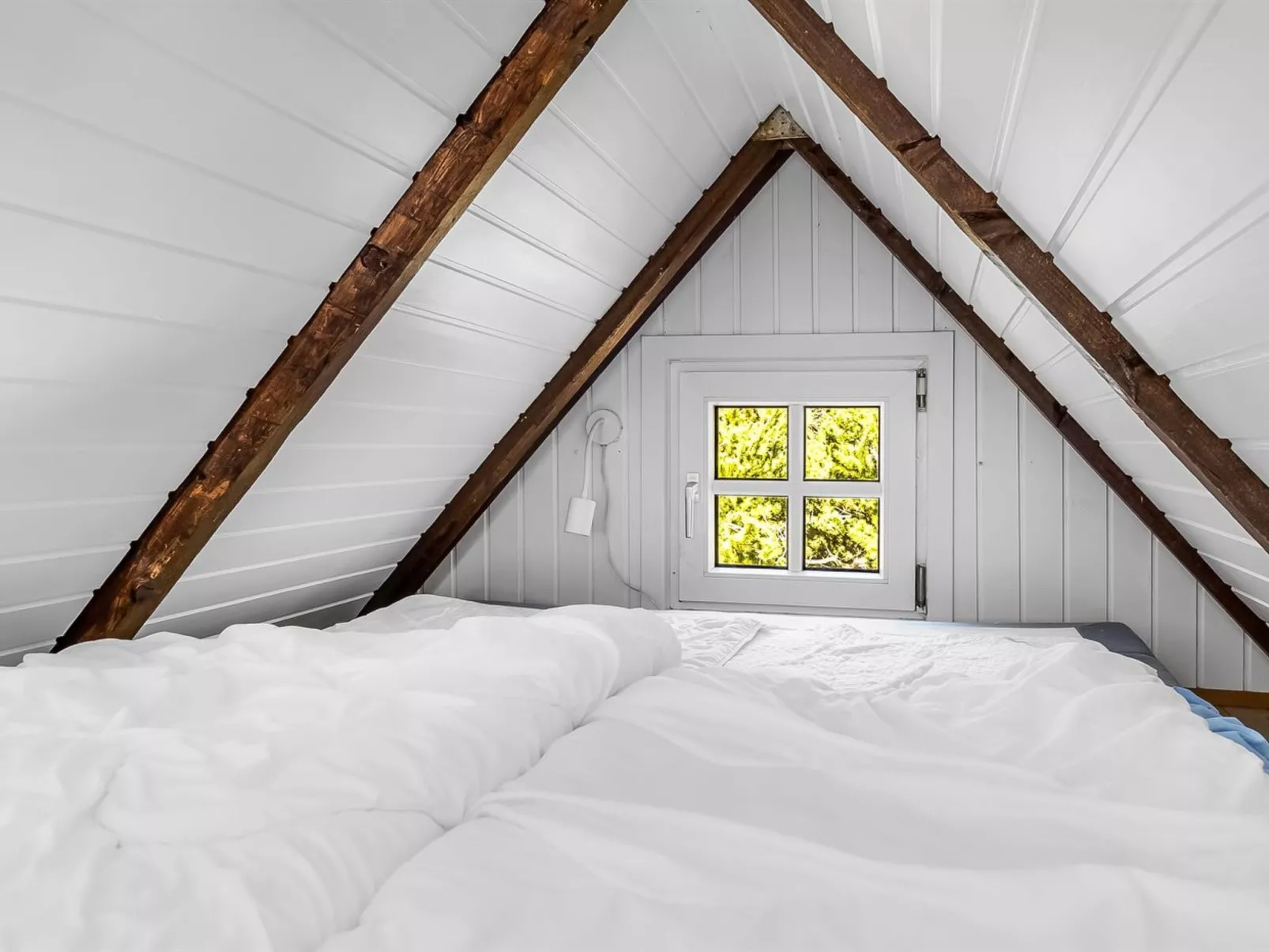 "Ilona" - 2km from the sea-Binnen