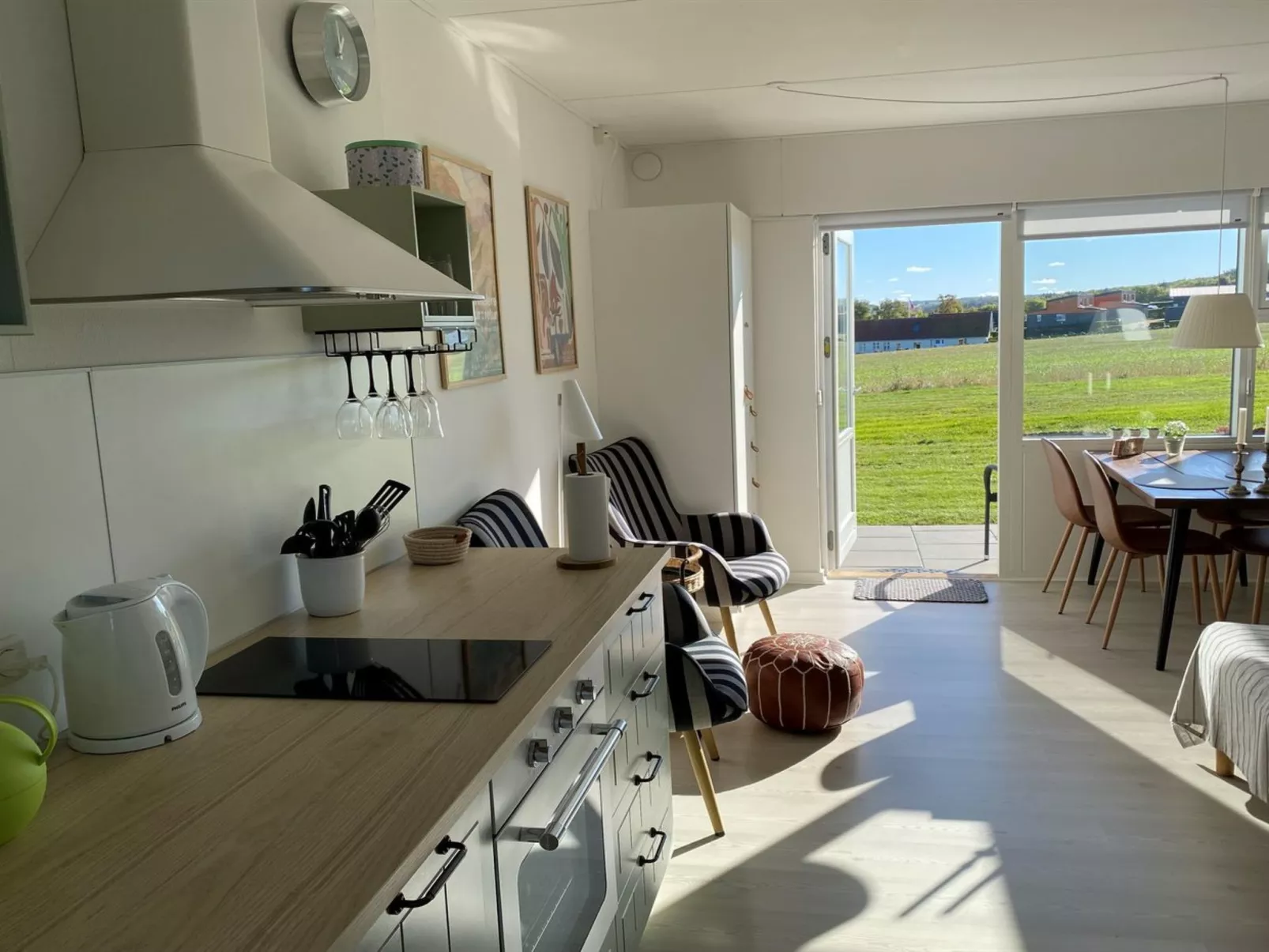 "Roger" - 400m from the sea-Binnen