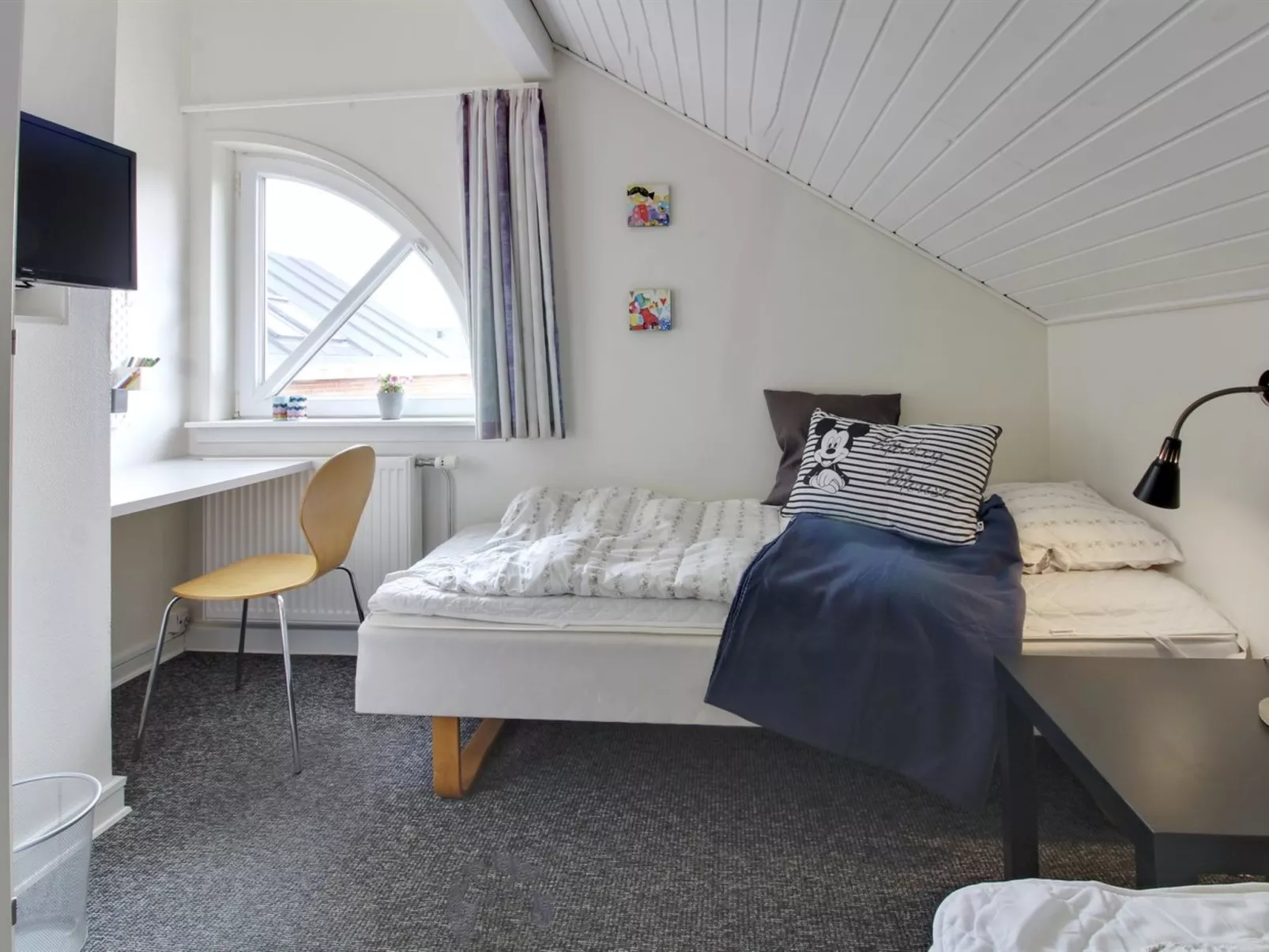 "Héléne" - 2.3km from the sea-Binnen