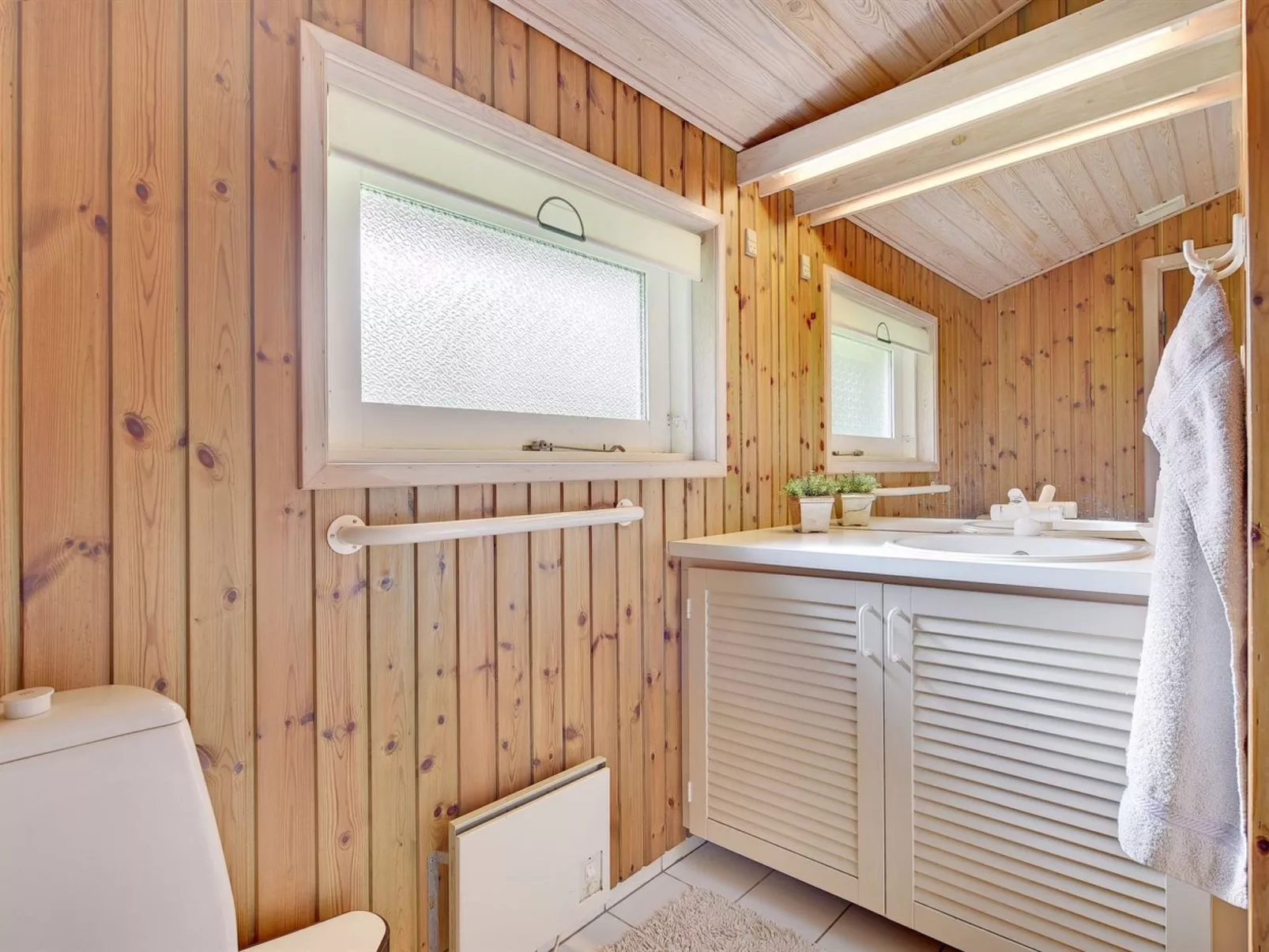 "Editt" - 2km from the sea-Binnen