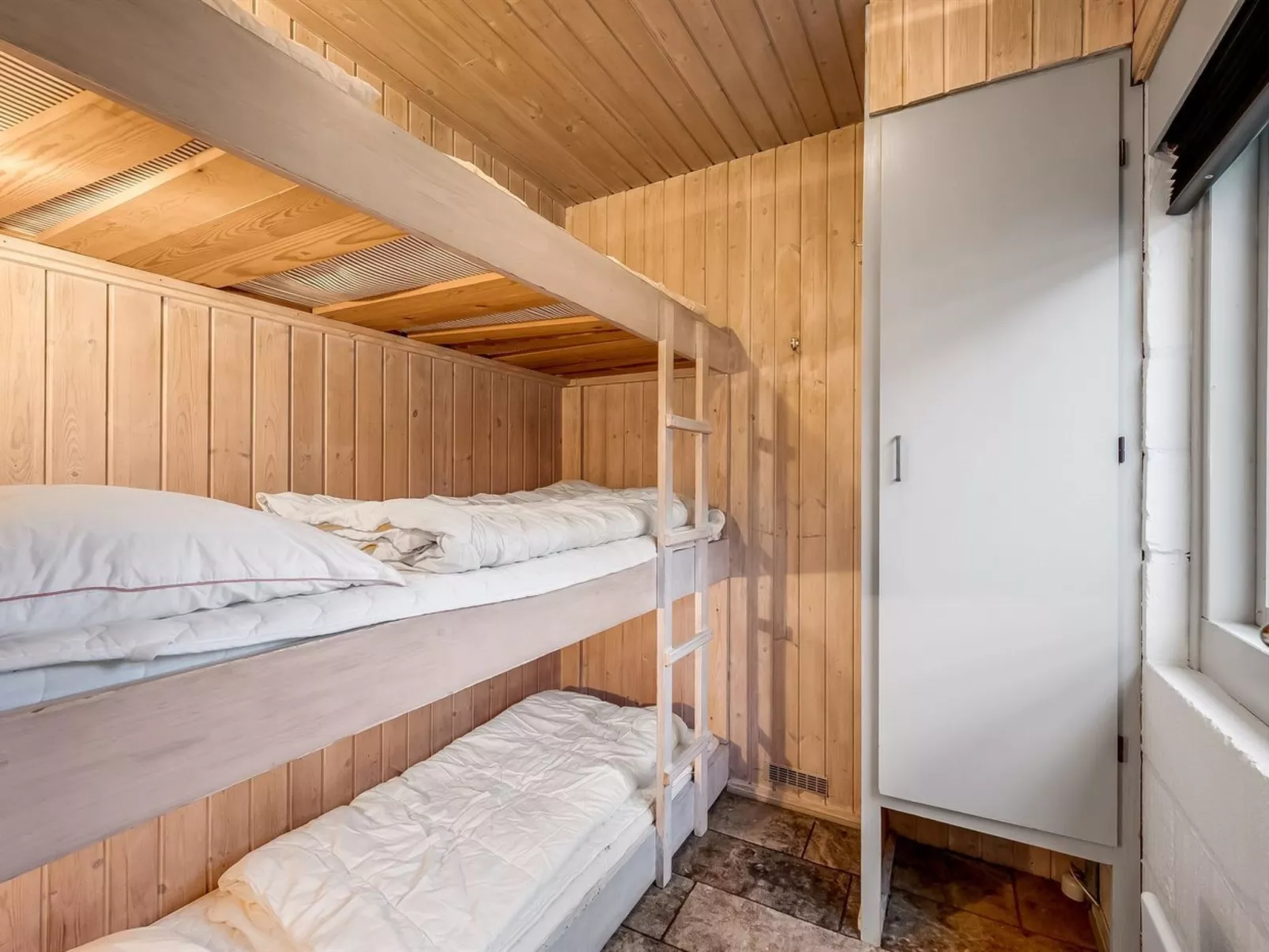 "Safina" -  from the sea-Binnen