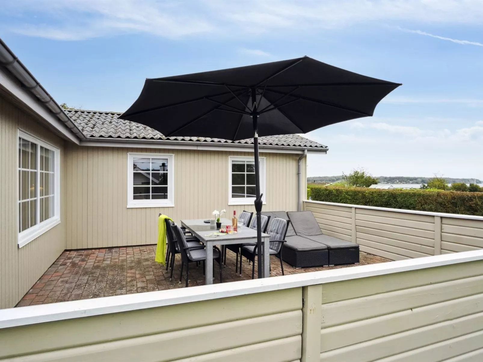 "Haralda" - 300m from the sea-Buiten