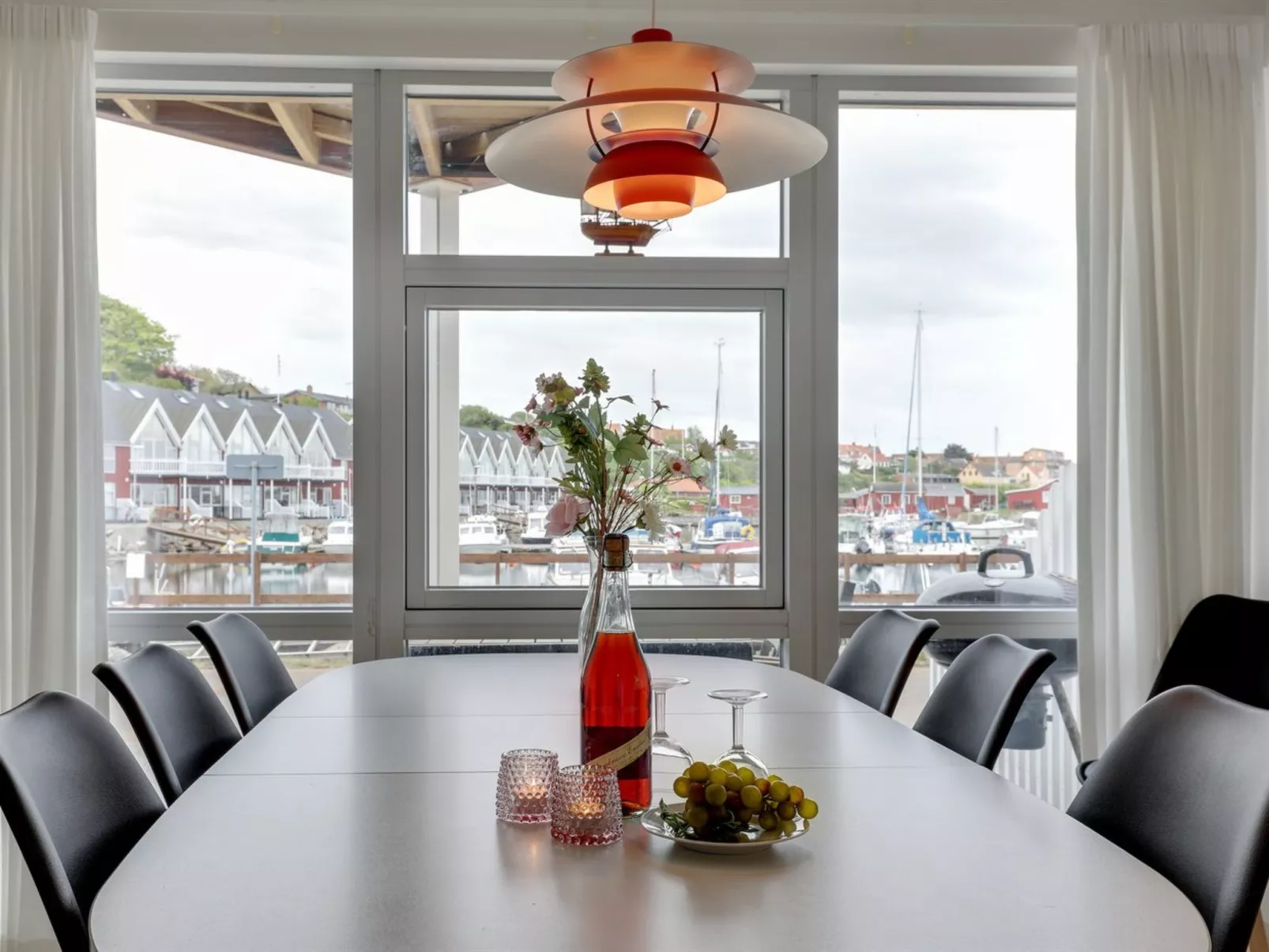 "Otis" - 10m from the sea-Binnen