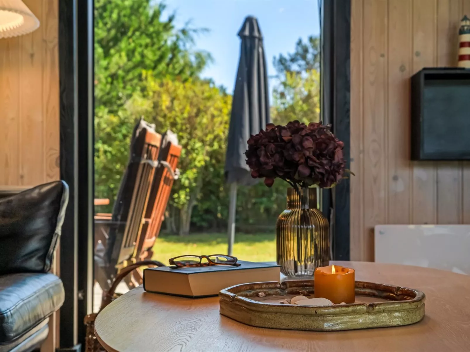 "Litle" - 600m from the sea-Binnen