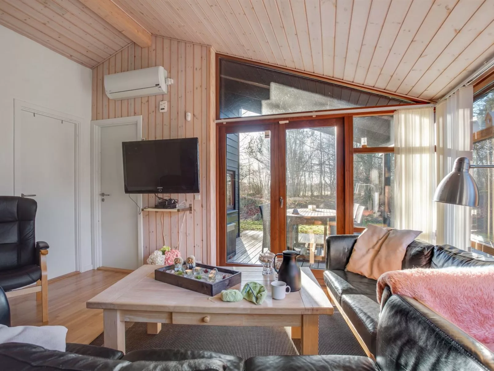 "Østmar" - 1.2km from the sea-Binnen