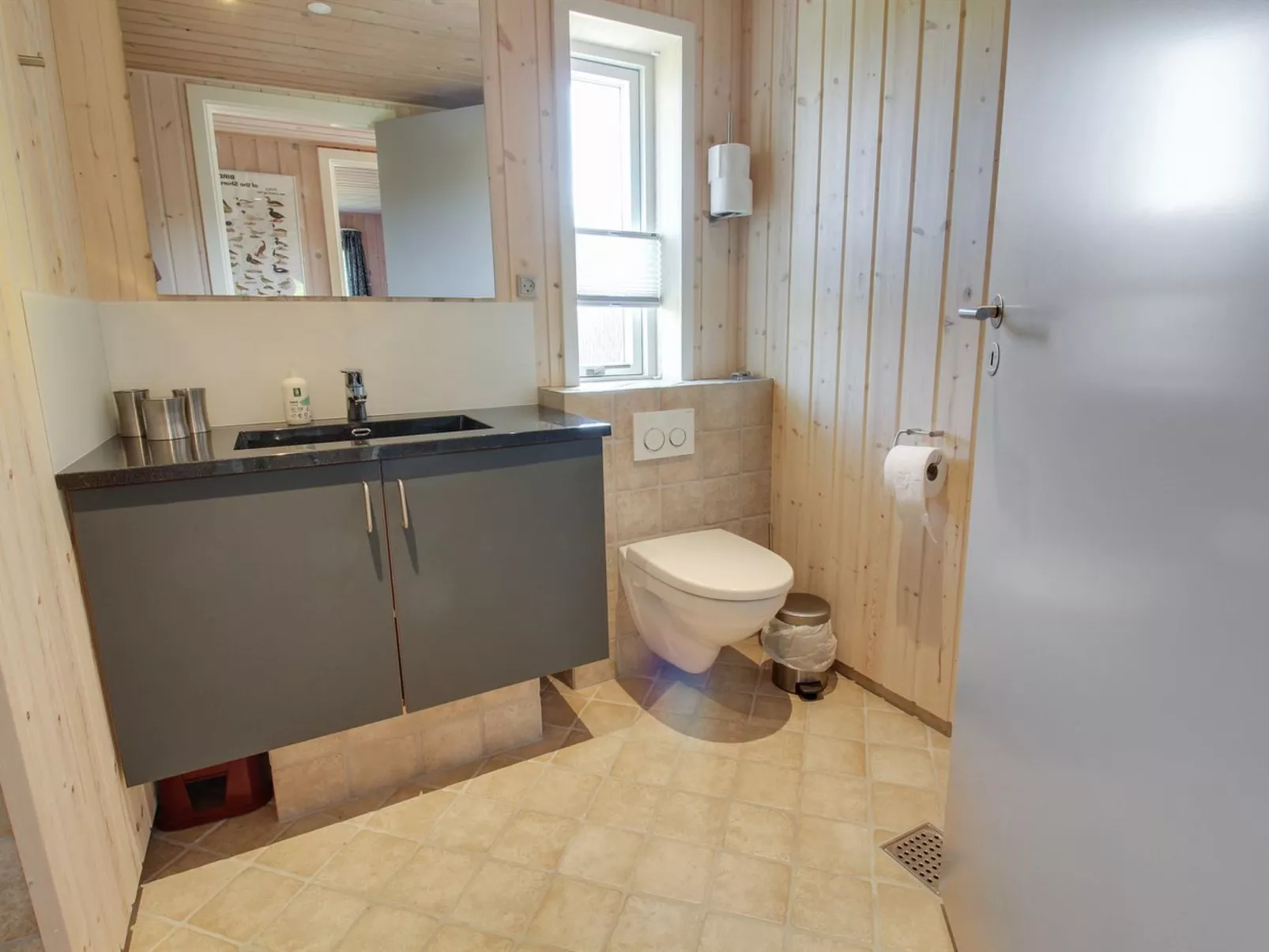 "Maika" - 800m to the fjord-Binnen