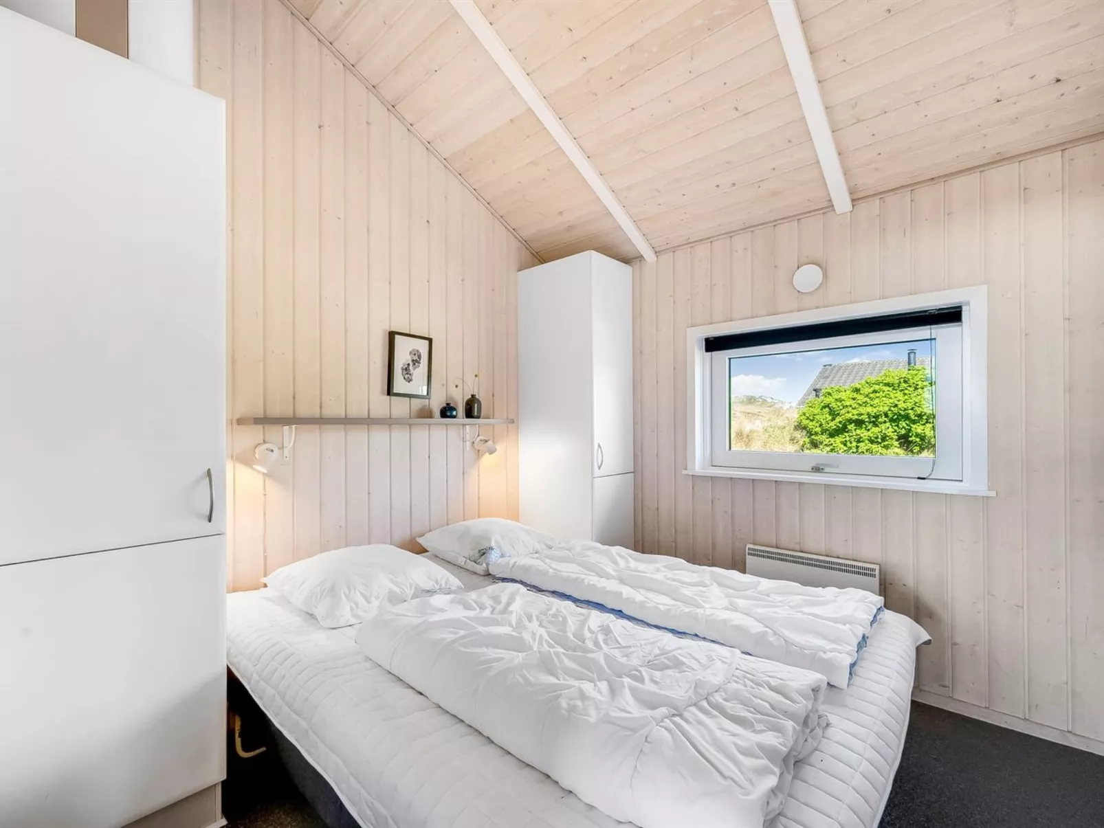 "Sylta" -  from the sea-Binnen