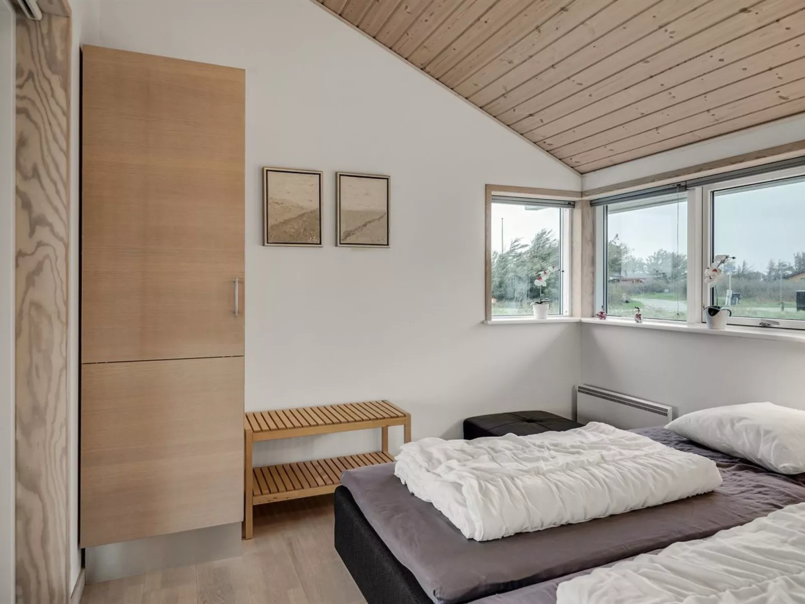 "Aniela" - 150m from the sea-Binnen