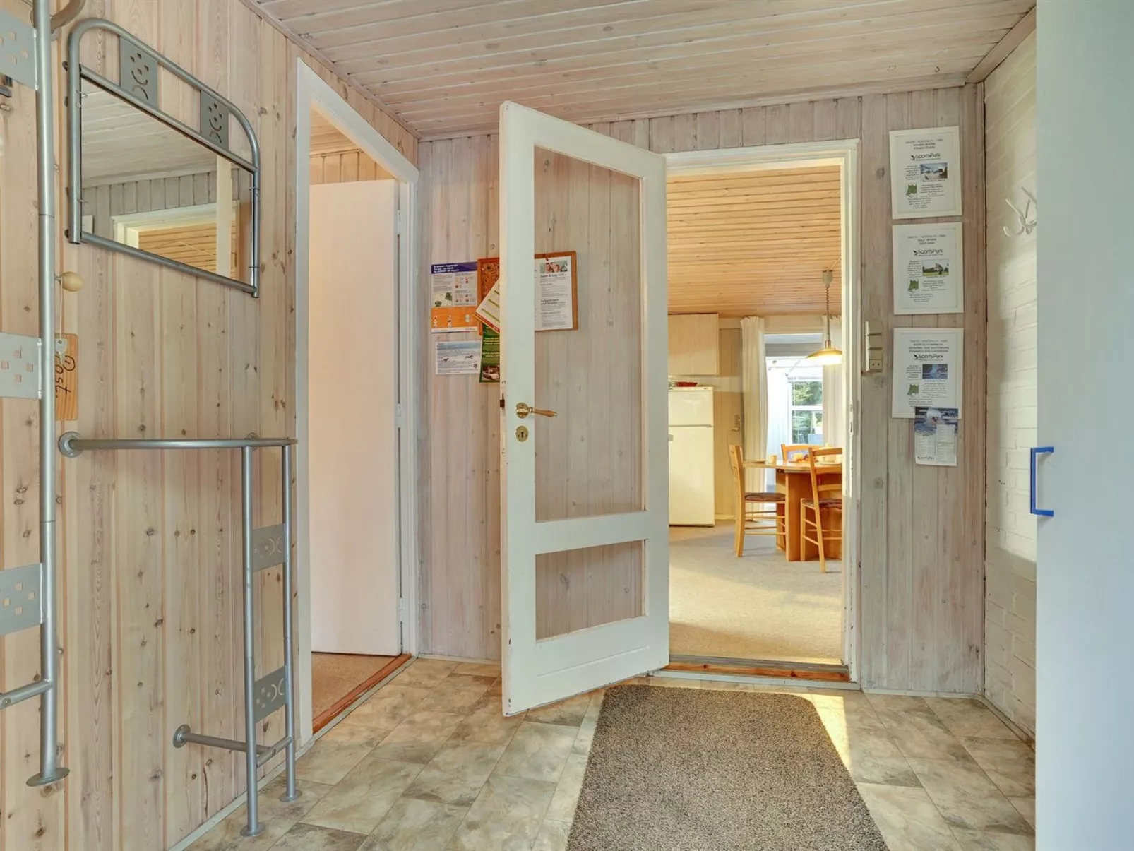 "Yardila" - 1.5km from the sea-Binnen