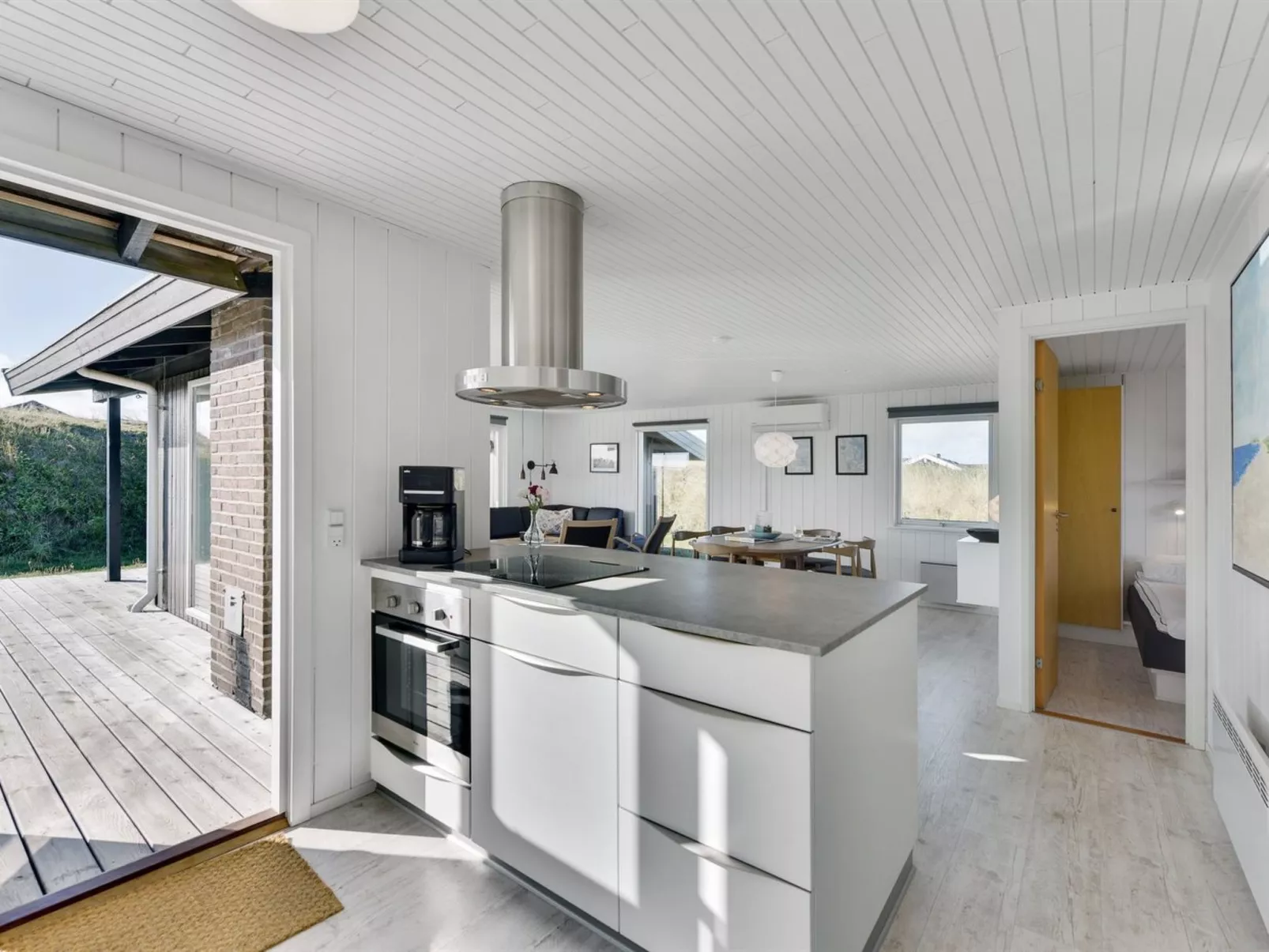 "Aiske" -  from the sea-Binnen