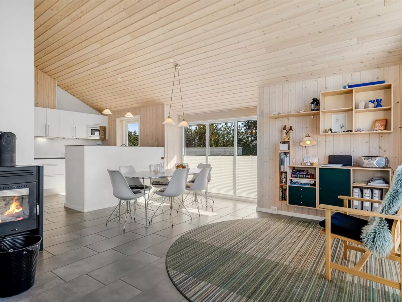 "Hornbogi" - 300m from the sea-Binnen