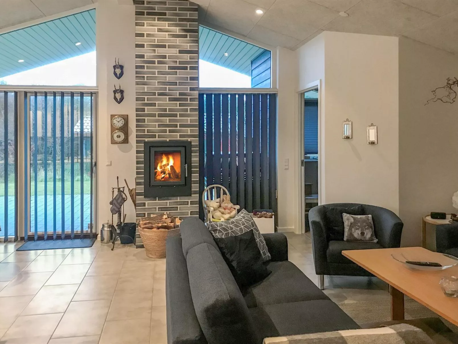 "Stacey" - 800m from the sea-Binnen