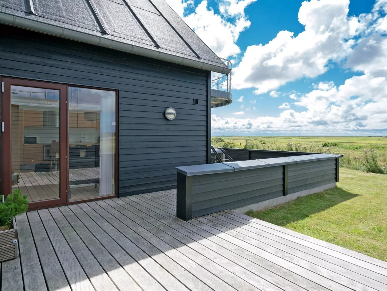 "Merisa" - 2.5km from the sea-Buiten