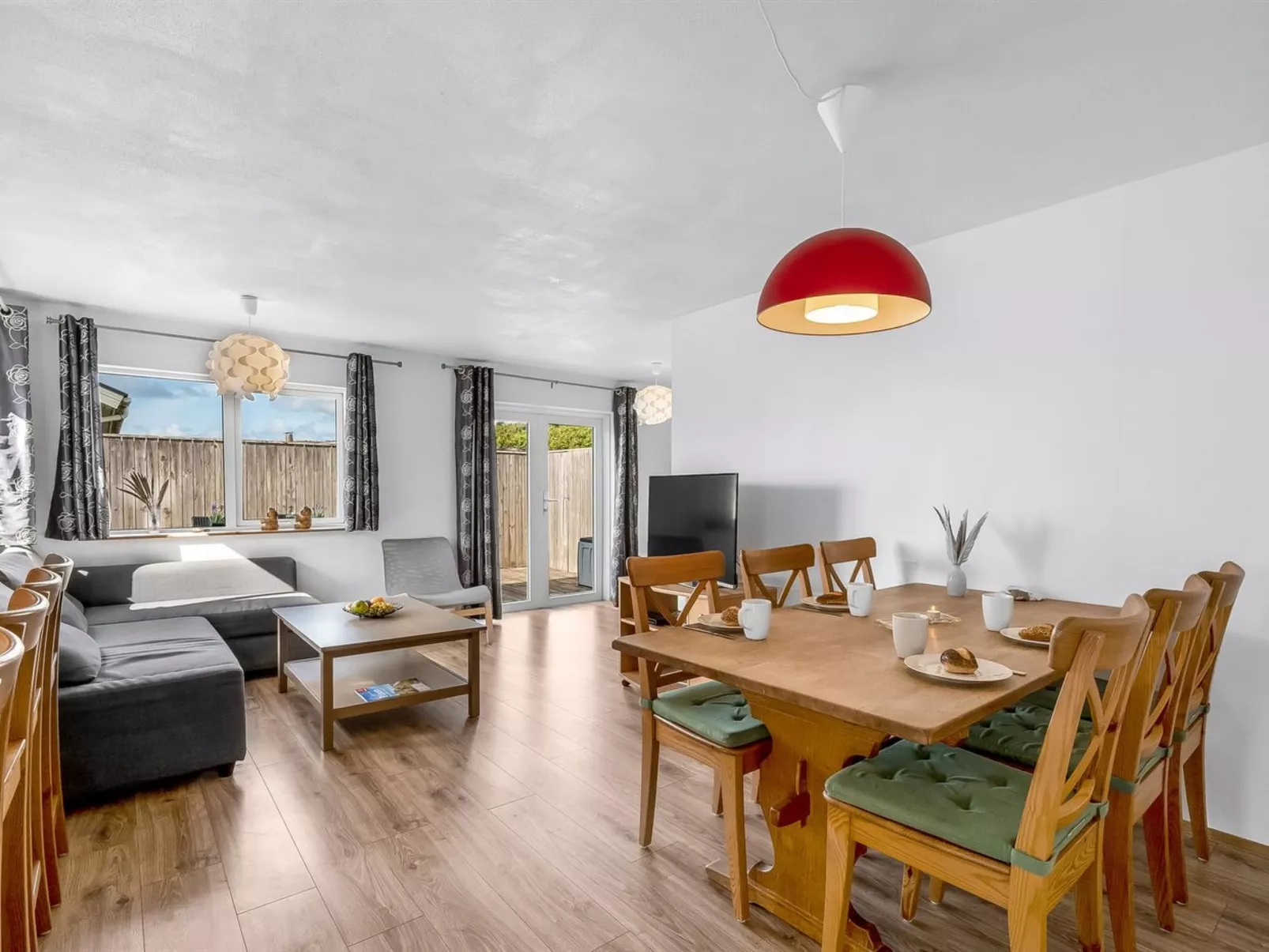 "Heming" - 100m from the sea-Binnen