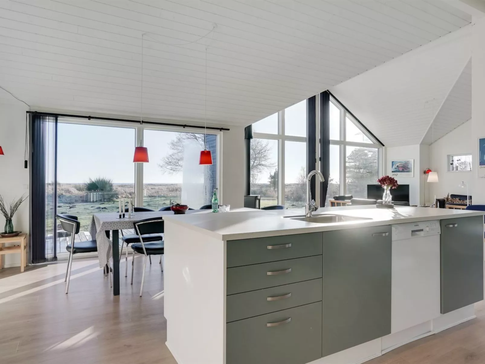 "Timmi" - 100m from the sea-Binnen