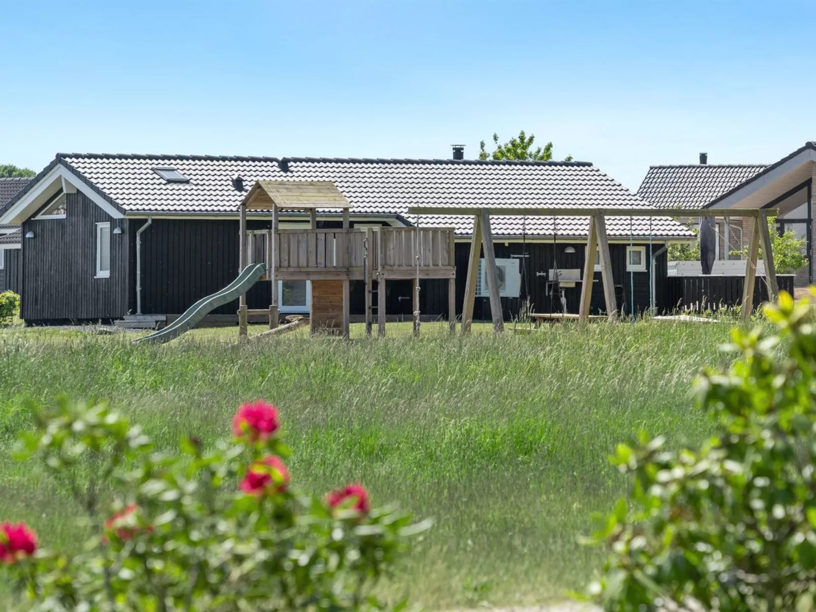 "Helena" - 250m from the sea-Buiten